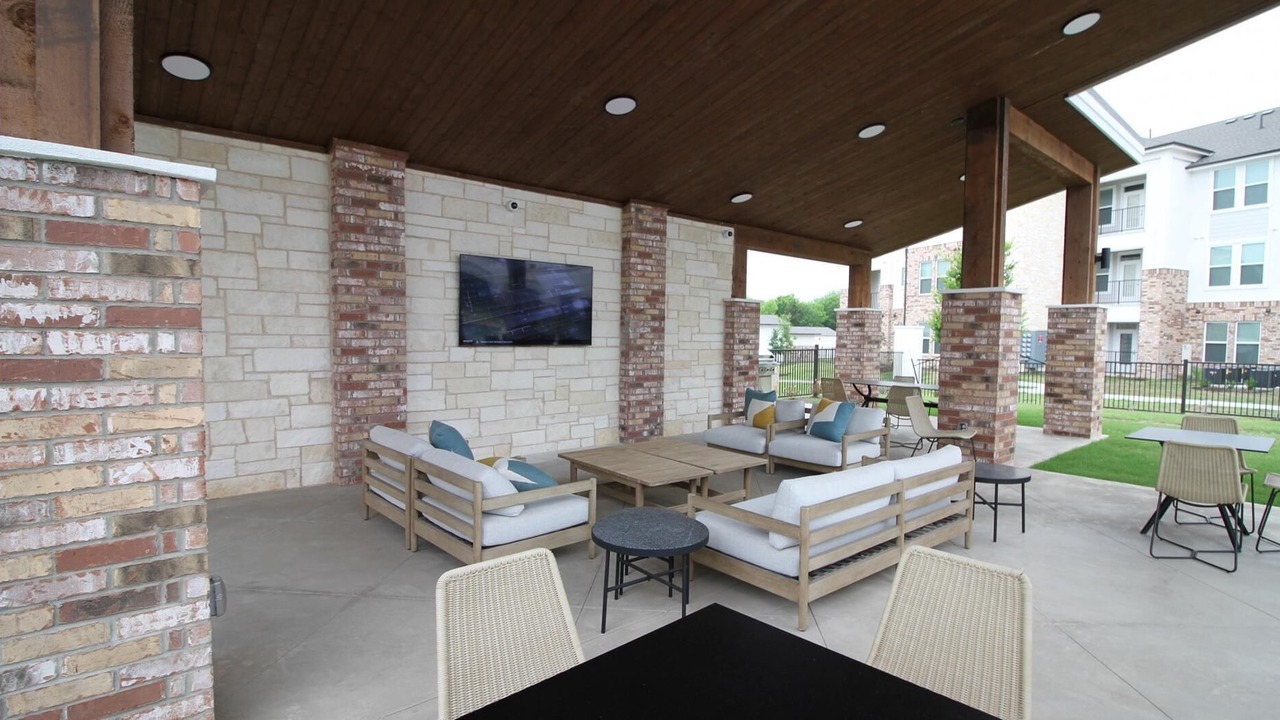 Photo of Outdoor in Red Oak