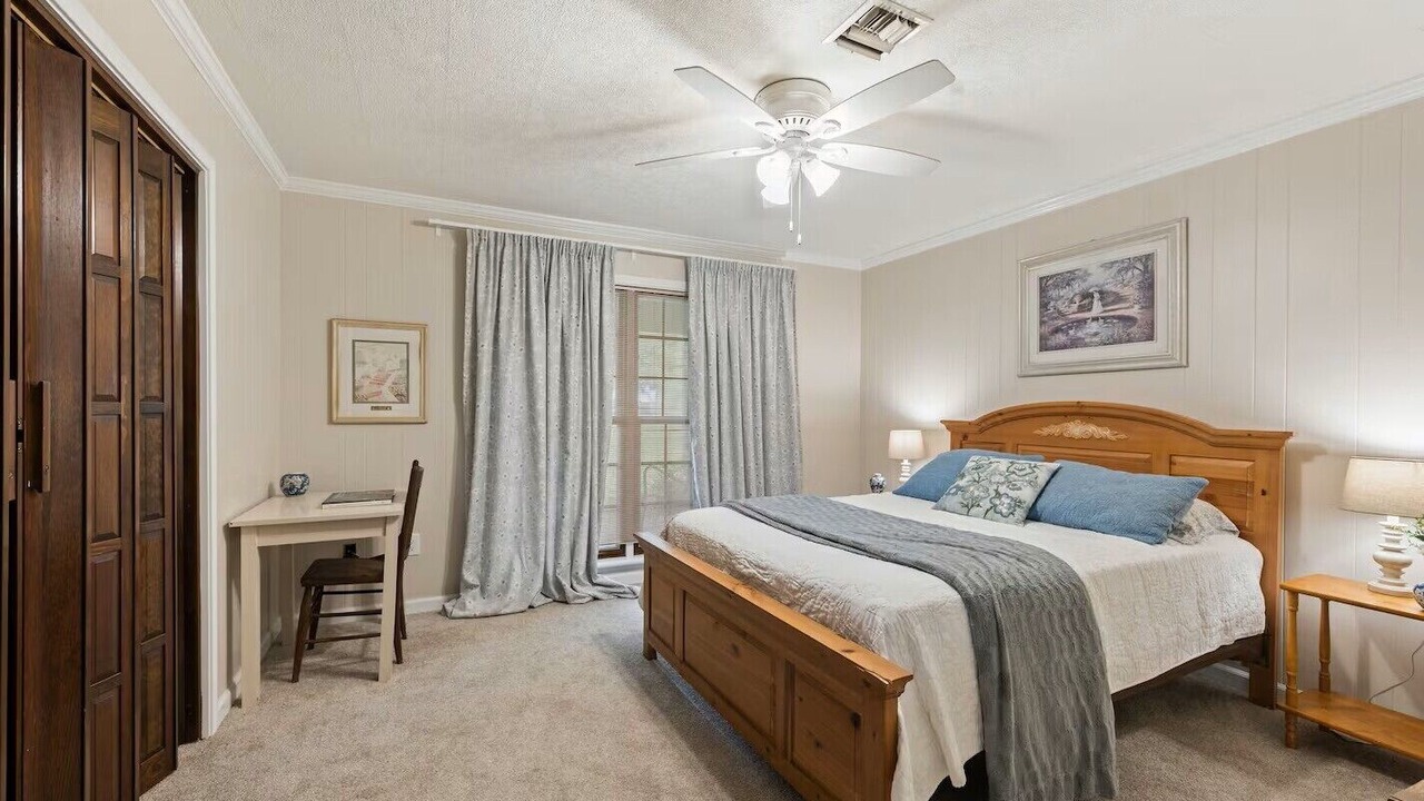 Photo of Bedroom in Broussard