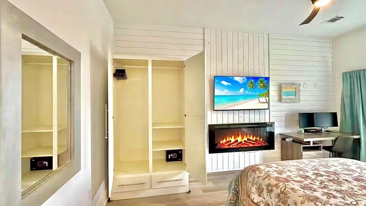 Photo of Bedroom in Pointe San Luis