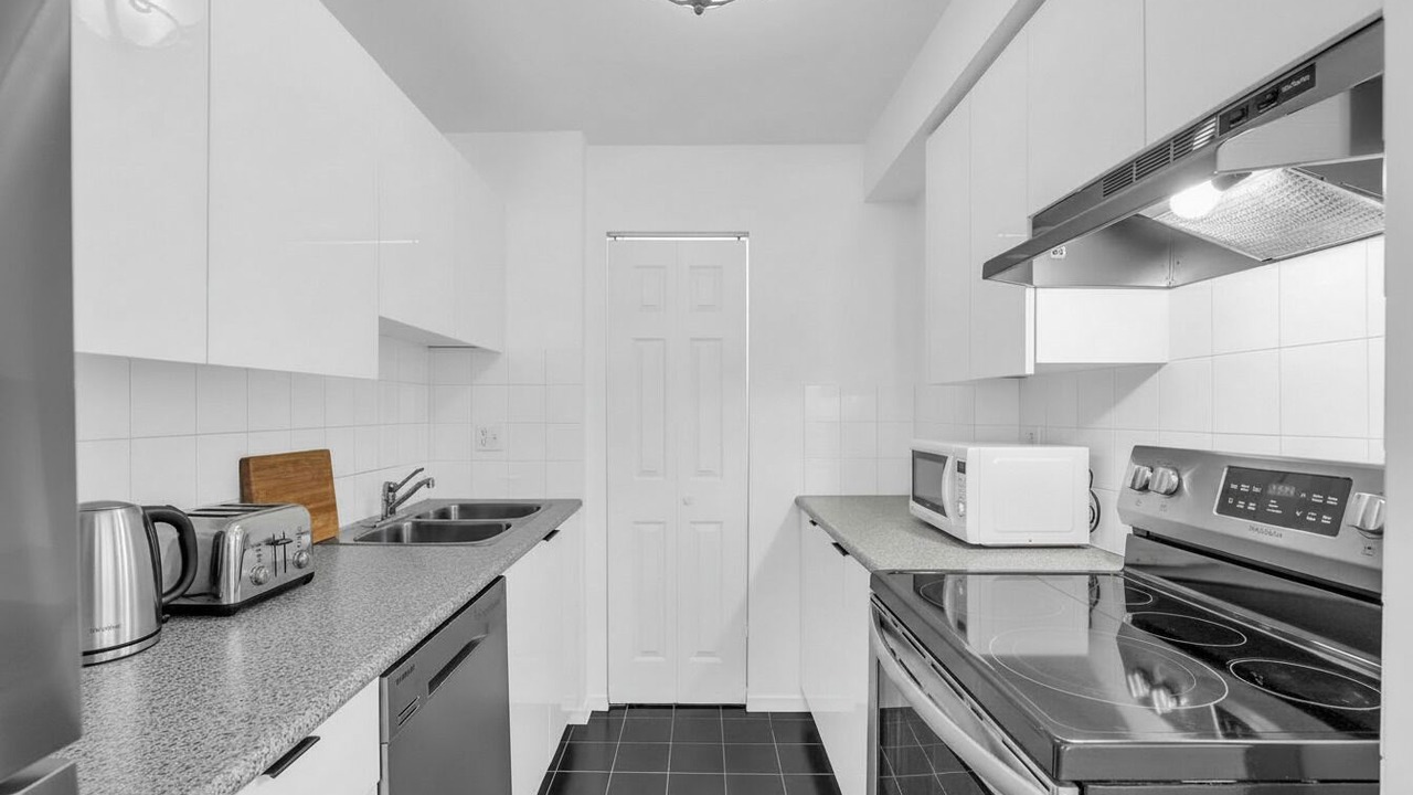Photo of Kitchen in Clanton Park