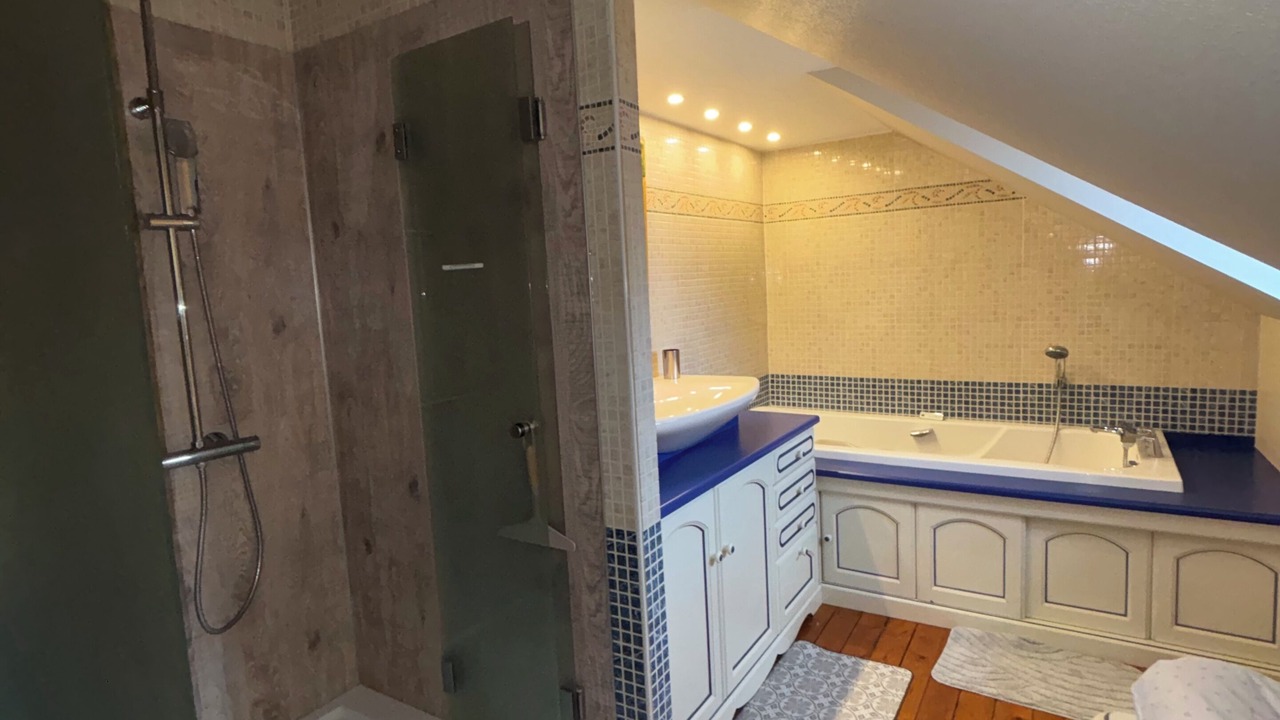 Photo of Bathroom in Moulins