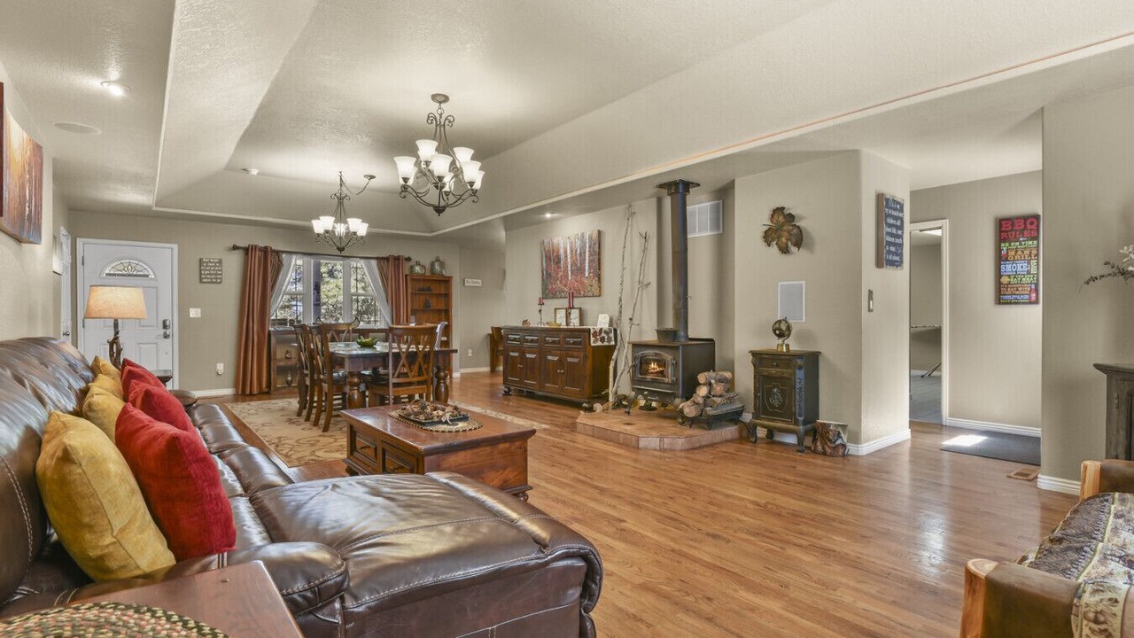 Photo of Livingroom in Woodland Park