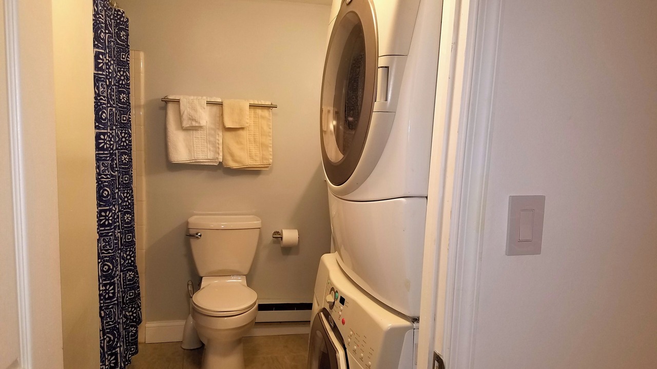Photo of Bathroom in Barney Circle