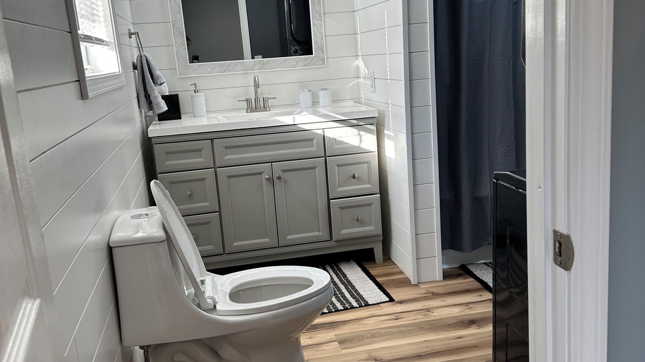 Photo of Bathroom in St. Robert