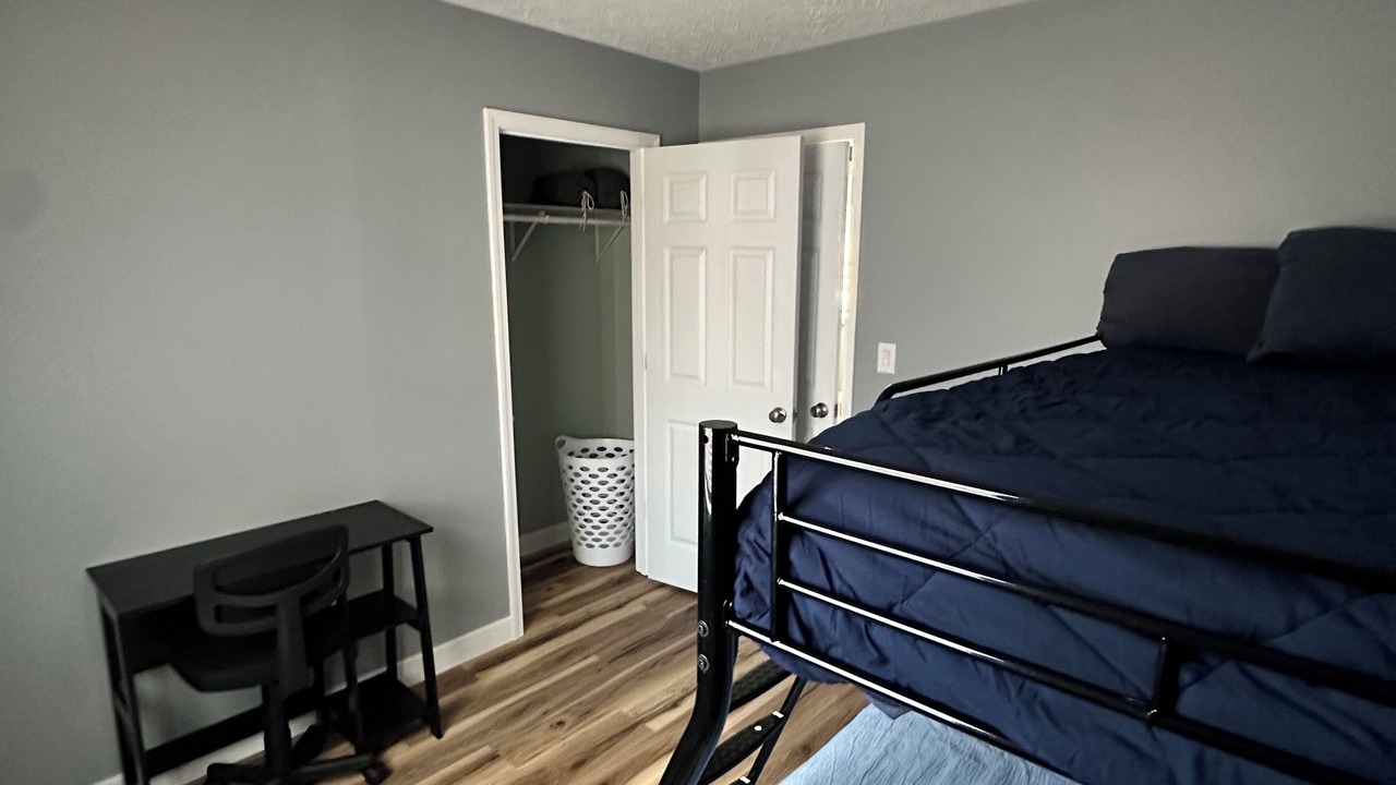 Photo of Bedroom in St. Robert