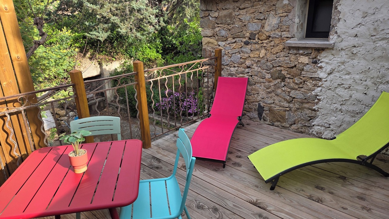 Photo of Patio Balcony in Vailhan