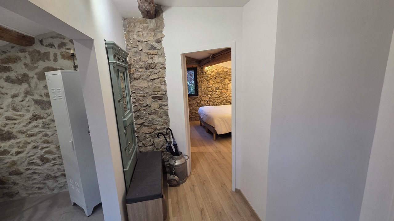 Photo of Bedroom in Vailhan