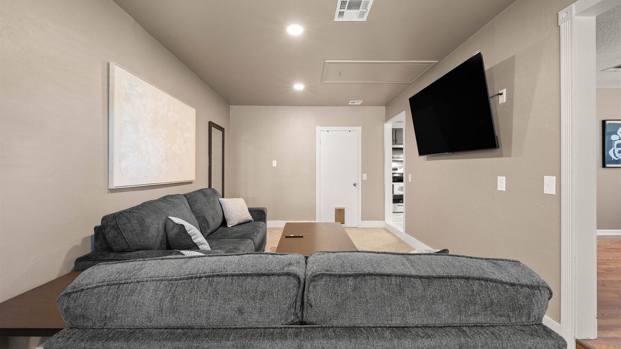 Photo of Livingroom in Midwest City