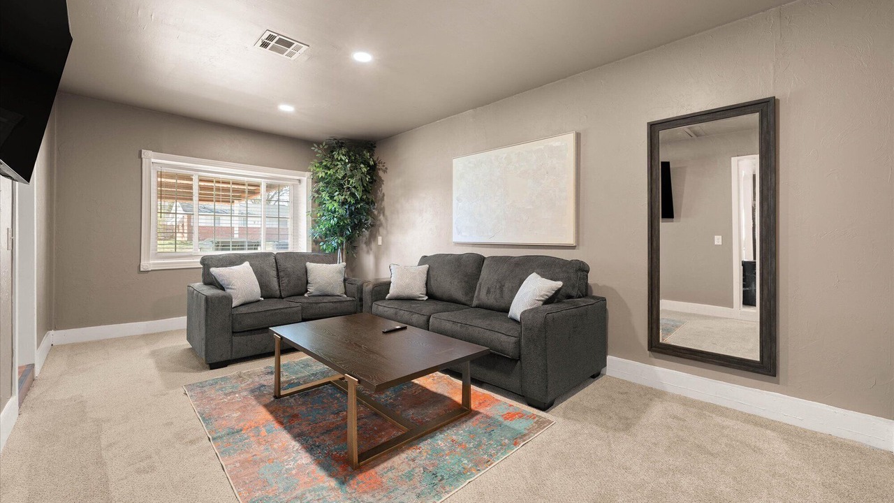 Photo of Livingroom in Midwest City