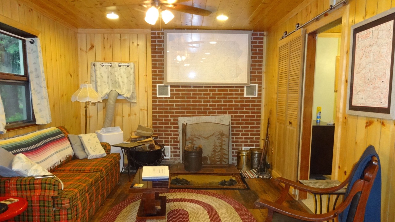 Photo of Livingroom in Tylersburg