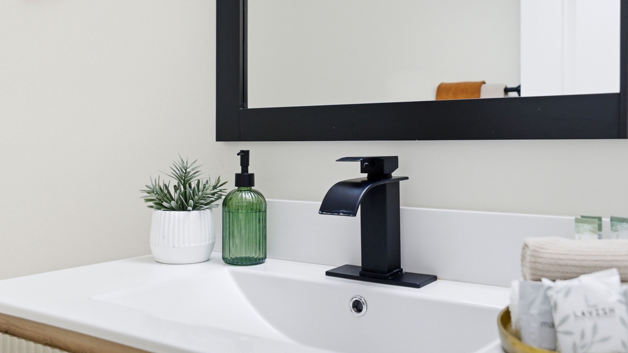 Photo of Bathroom in York Regional Municipality