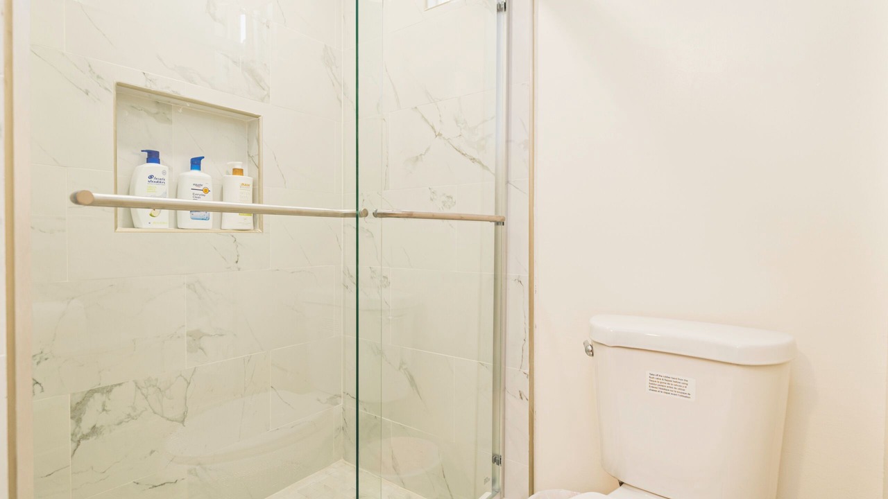 Photo of Bathroom in Baldwin Park