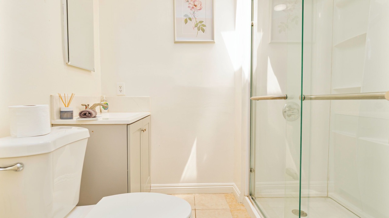 Photo of Bathroom in Baldwin Park