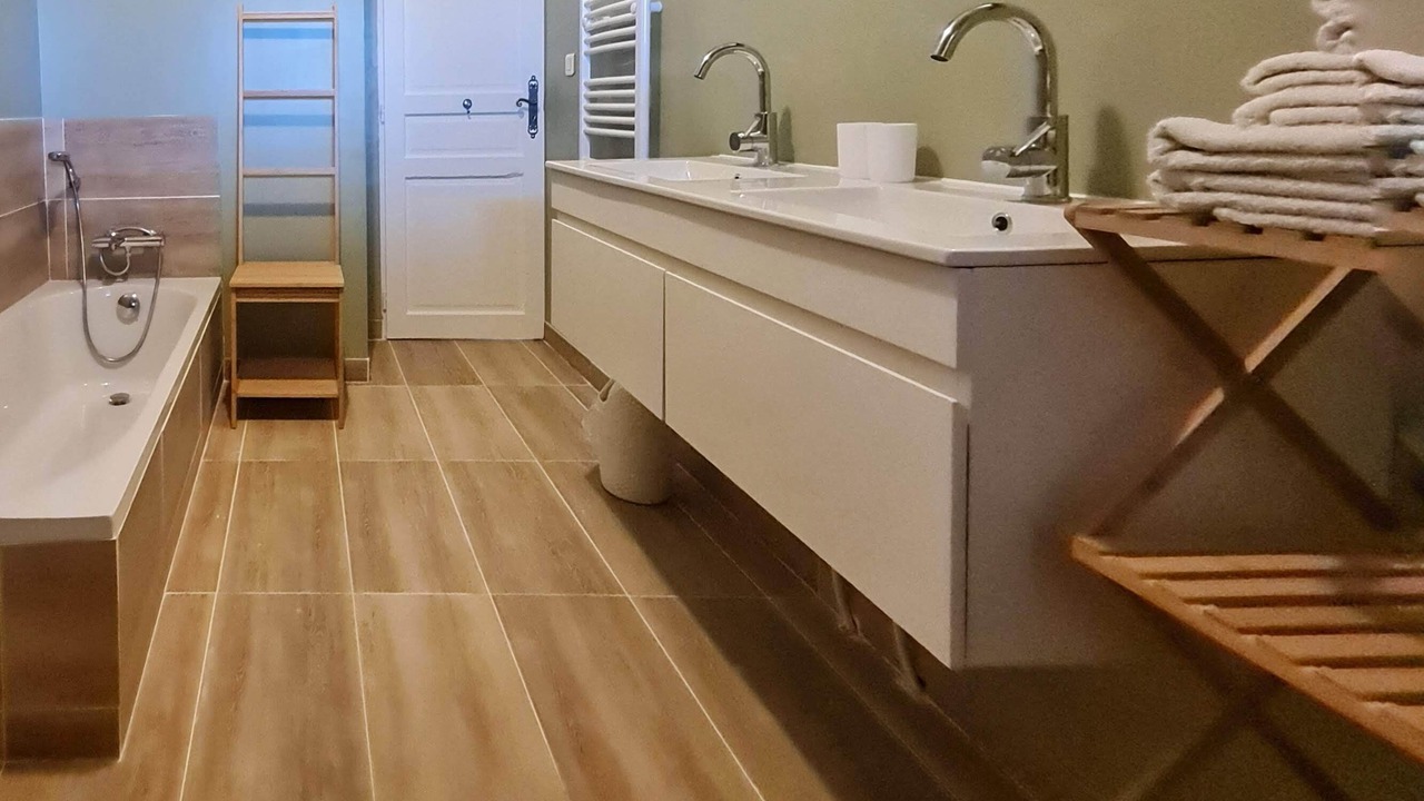 Photo of Bathroom in Saint-Nazaire-de-Valentane