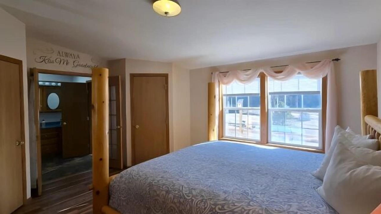 Photo of Bedroom in Custer