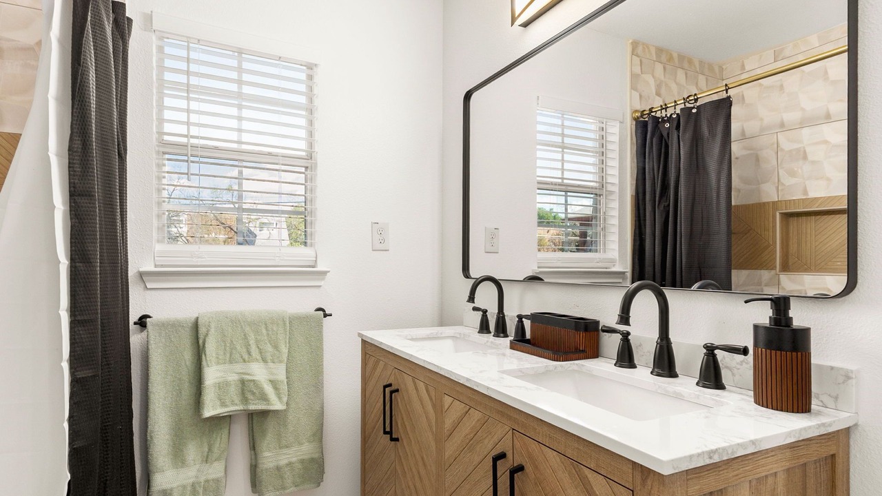 Photo of Bathroom in Shearer Hills - Ridgeview