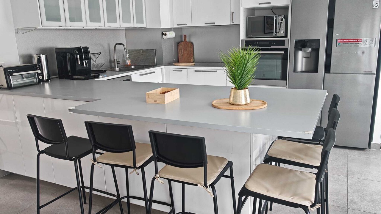 Photo of Kitchen in Louveciennes