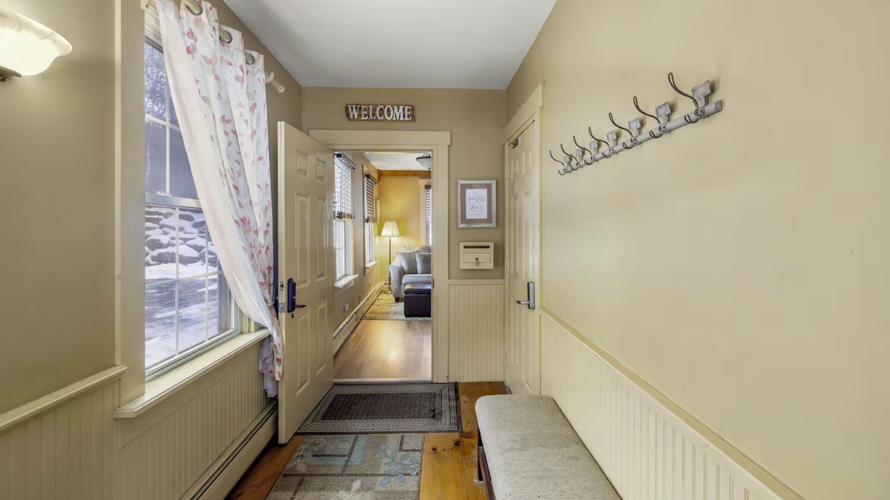 Photo of Livingroom in Stowe Area