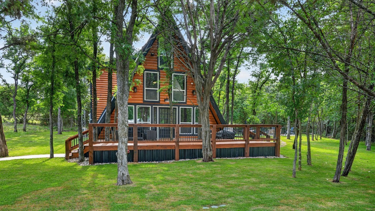 Photo of Outdoor in Lake Whitney