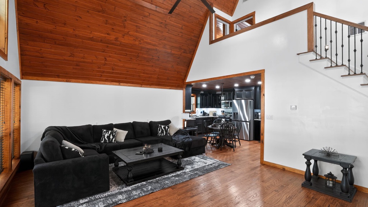 Photo of Livingroom in Lake Whitney