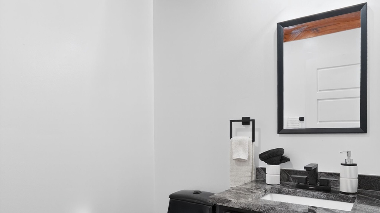 Photo of Bathroom in Lake Whitney