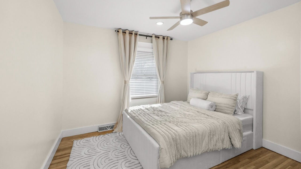 Photo of Bedroom in Antioch