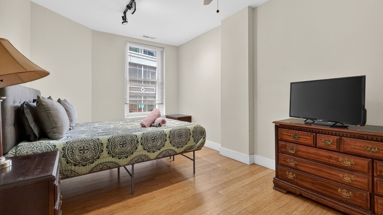 Photo of Bedroom in Downtown Baltimore