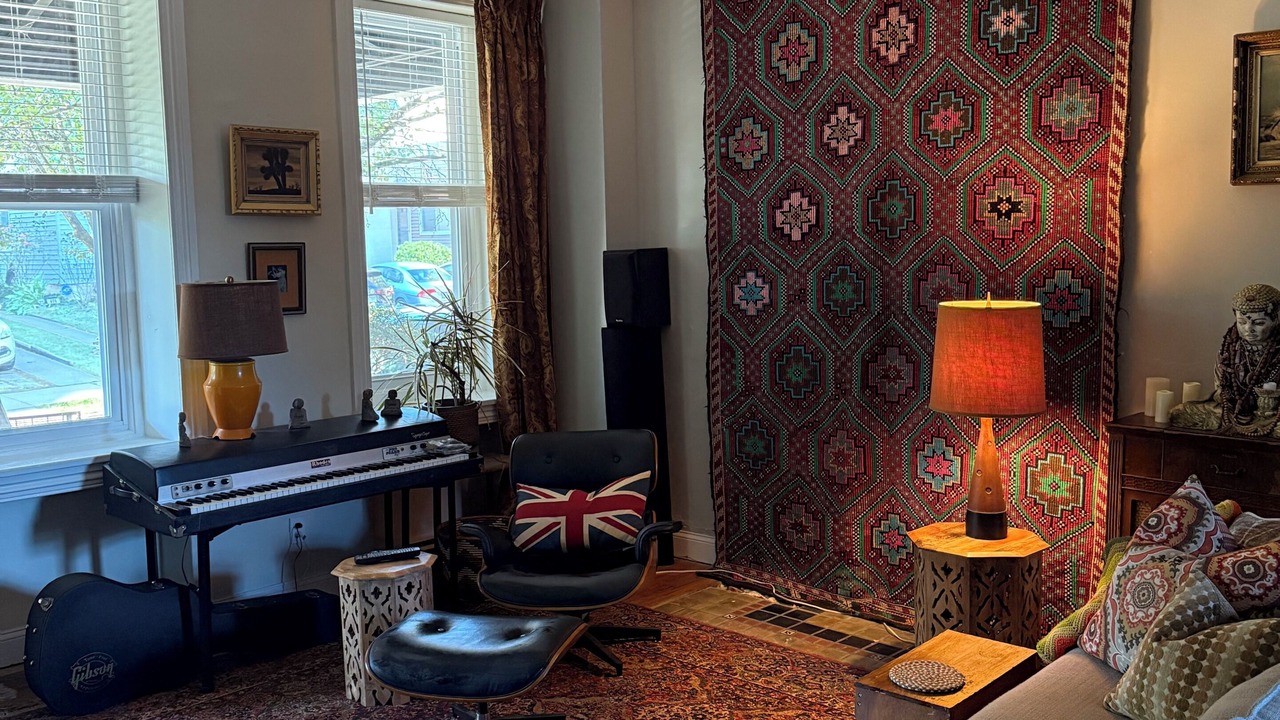 Photo of Livingroom in Roxborough-Manayunk