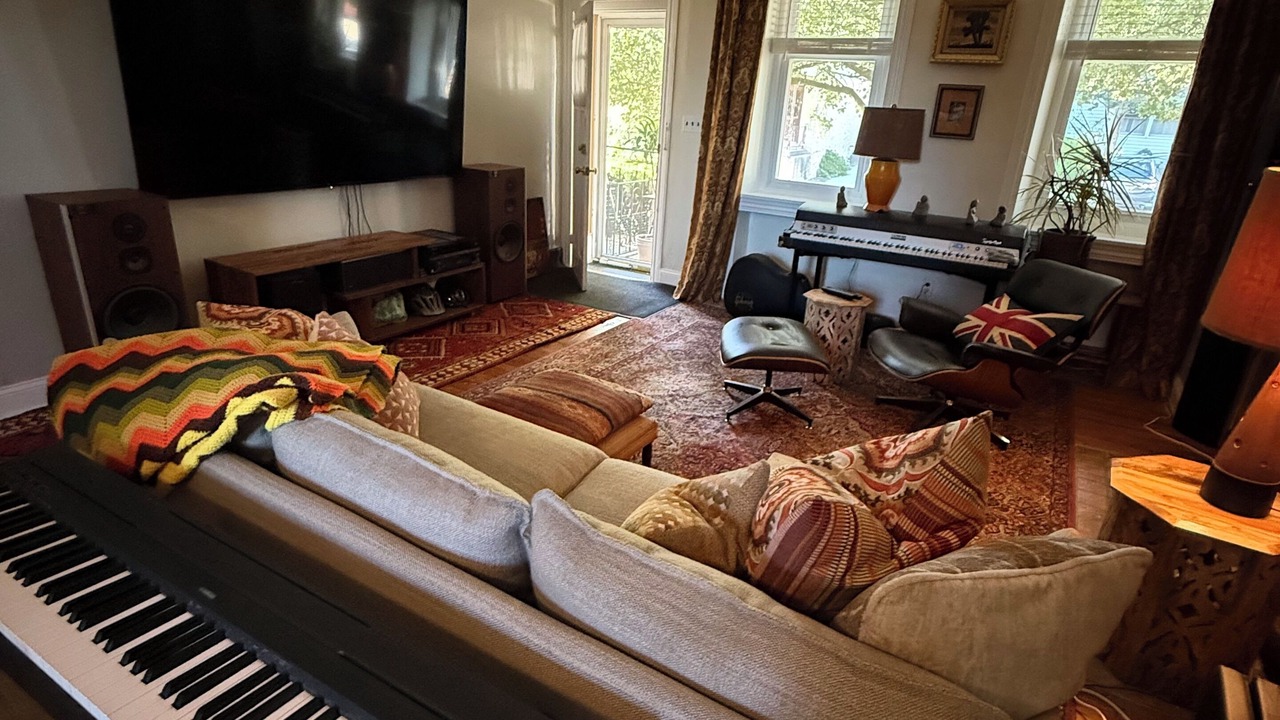 Photo of Livingroom in Roxborough-Manayunk