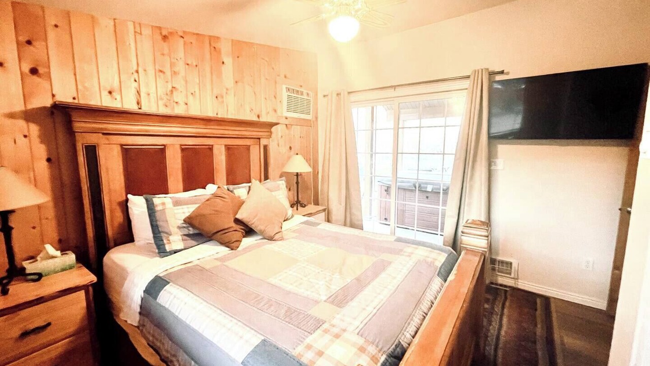 Photo of Bedroom in Sundance
