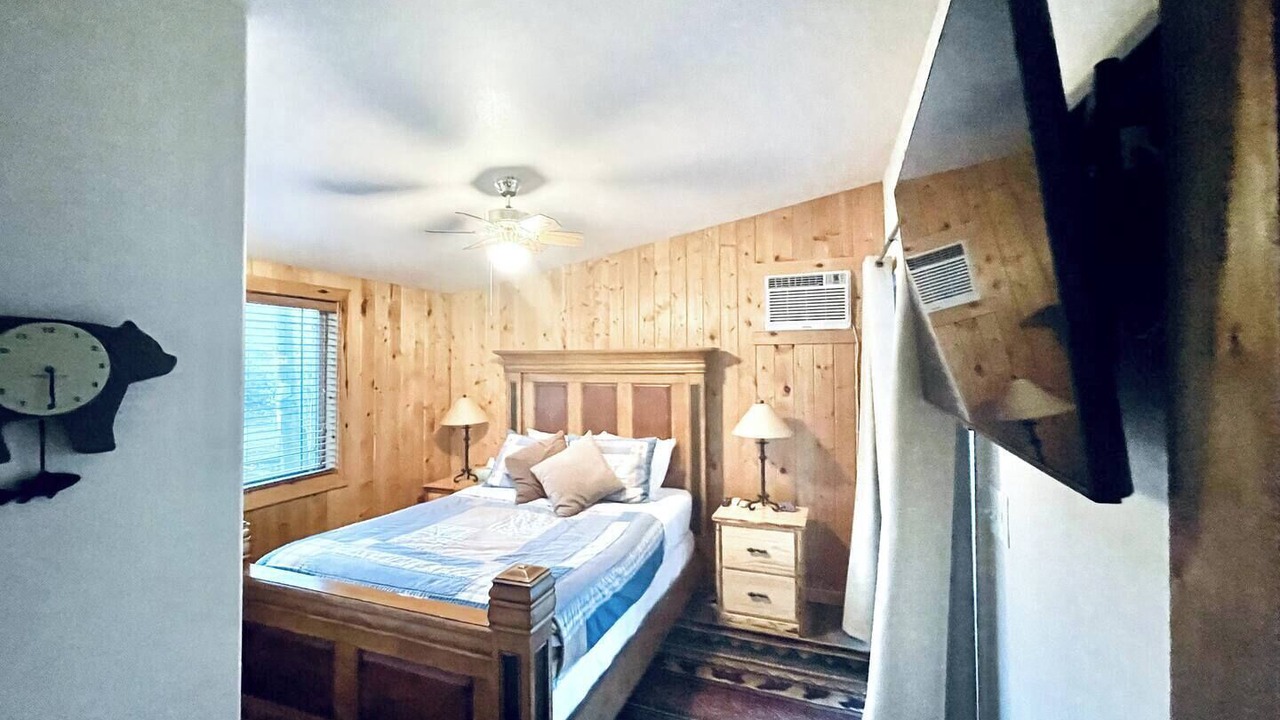 Photo of Bedroom in Sundance