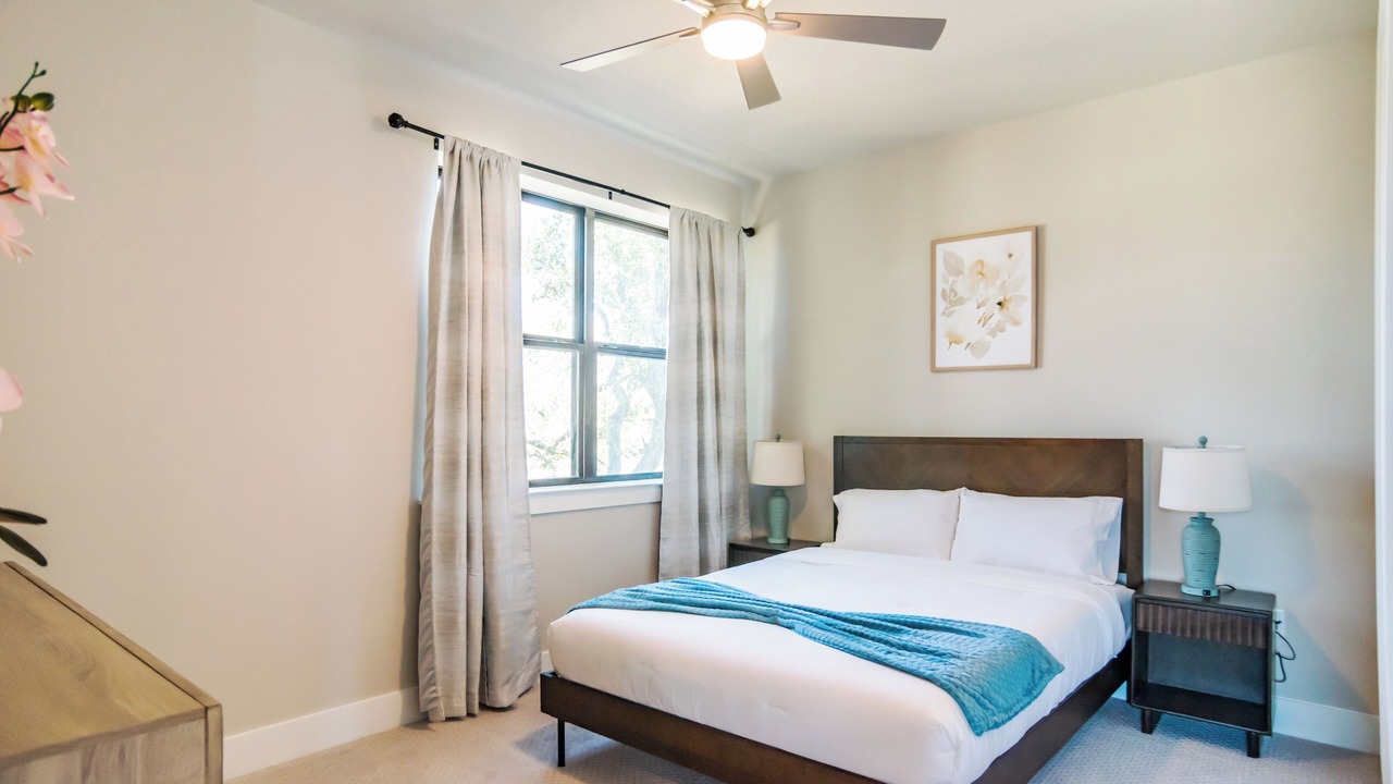 Photo of Bedroom in McNeil