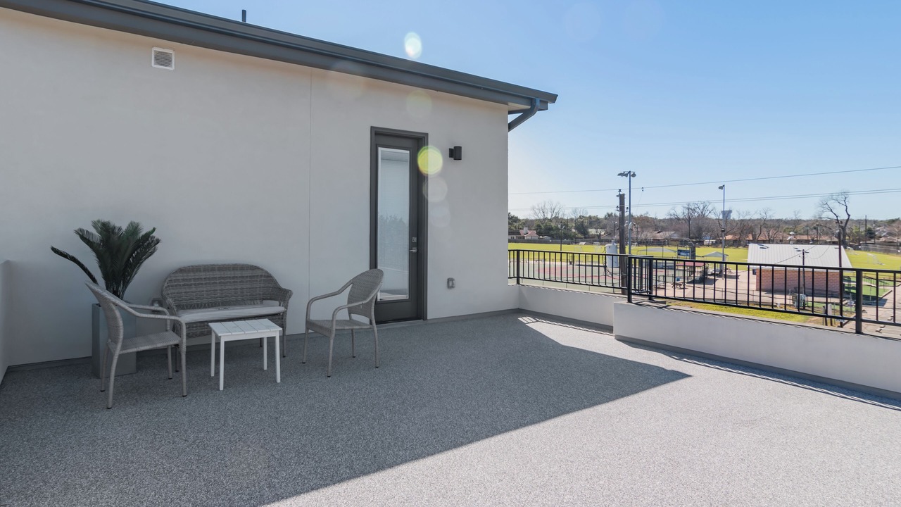 Photo of Patio Balcony in McNeil