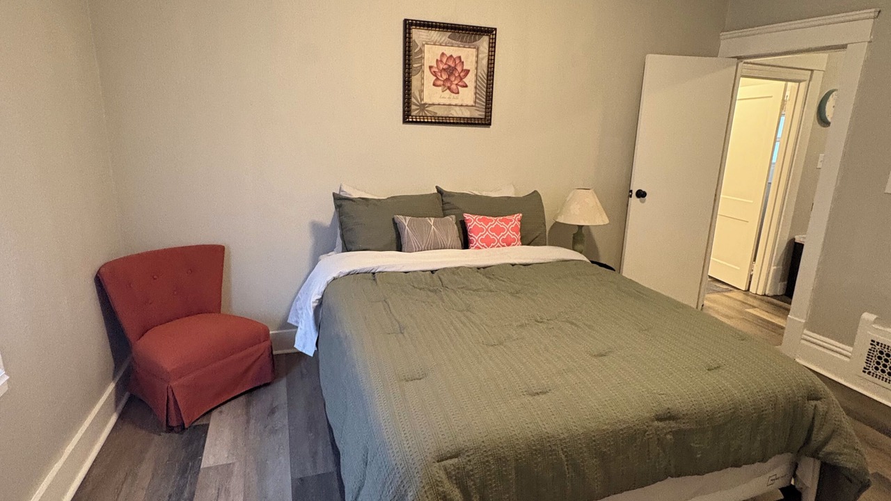 Photo of Bedroom in Highland Square