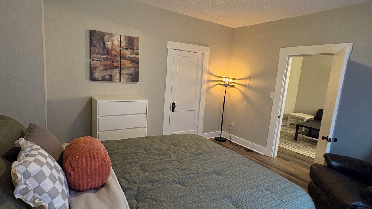 Photo of Bedroom in Highland Square