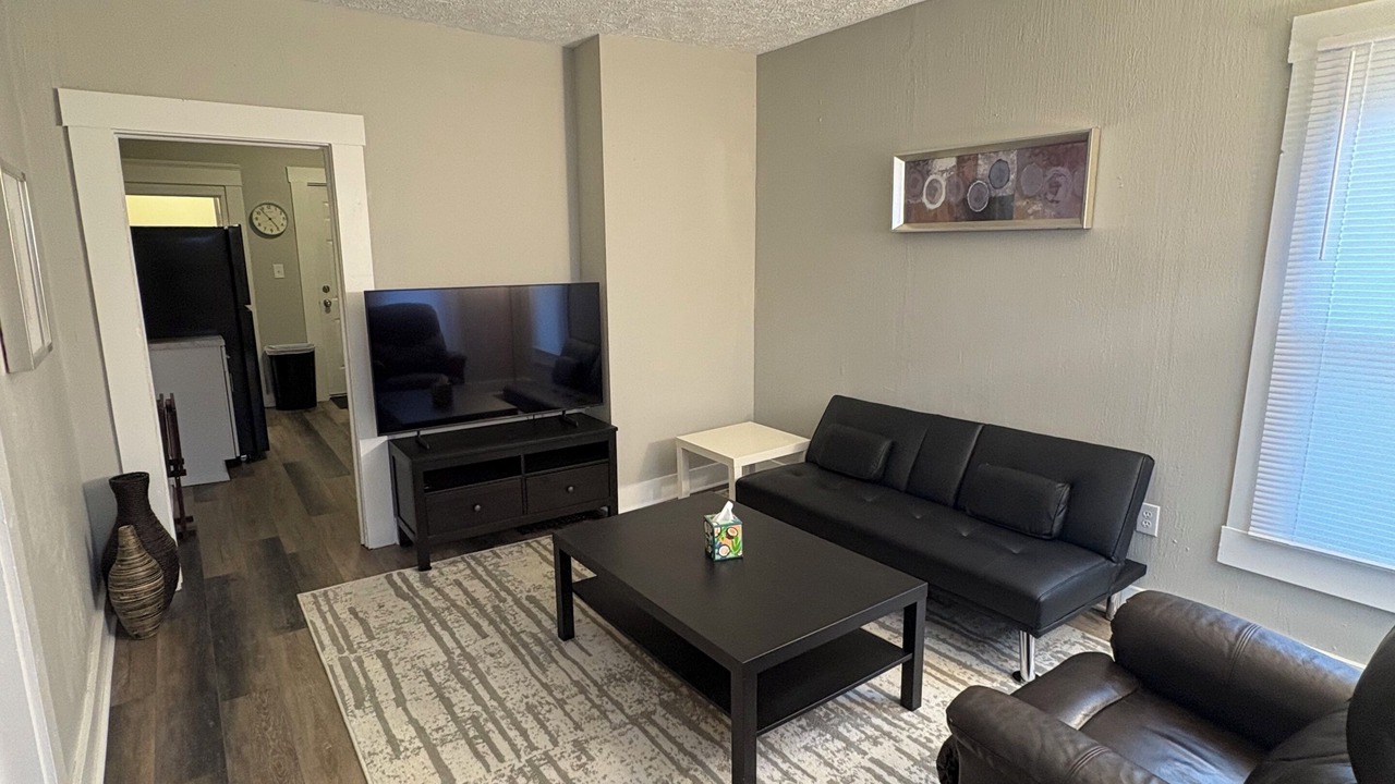 Photo of Livingroom in Highland Square