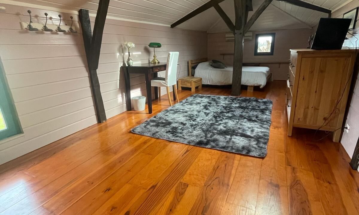 Photo of Bedroom in Pouillon
