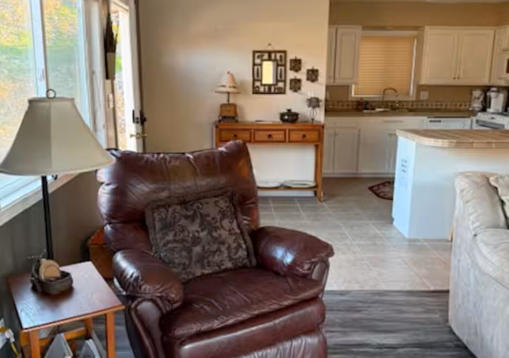 Photo of Livingroom in Maupin