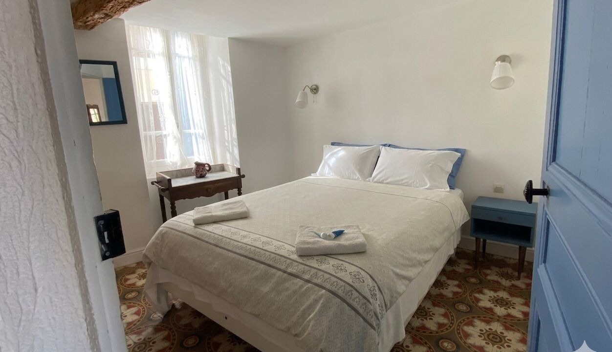 Photo of Bedroom in Quarante