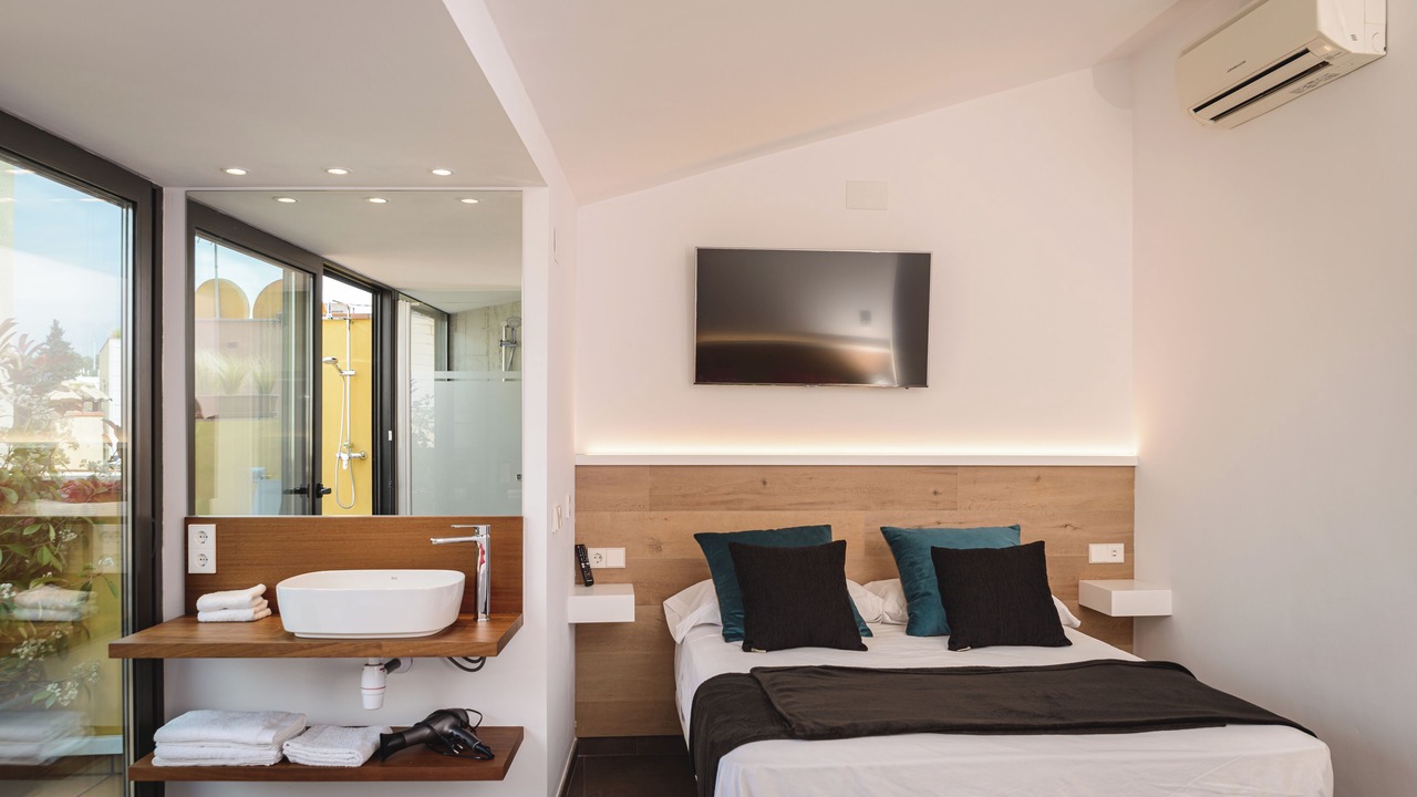 Photo of Bedroom in Figueres