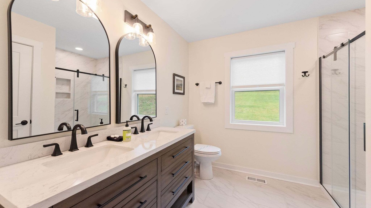 Photo of Bathroom in Lansing
