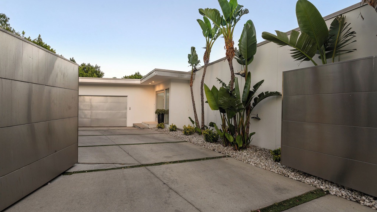 Photo of Outdoor in Beverly Glen