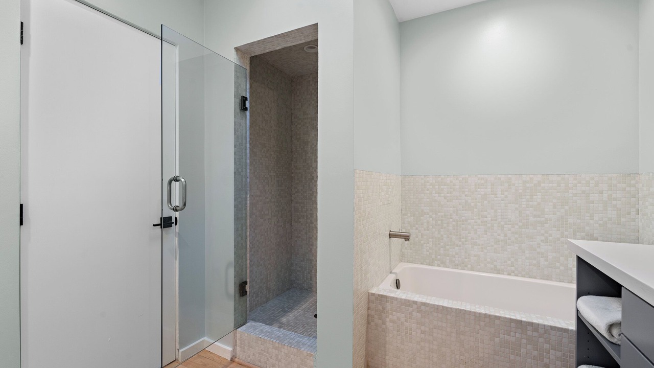 Photo of Bathroom in Beverly Glen