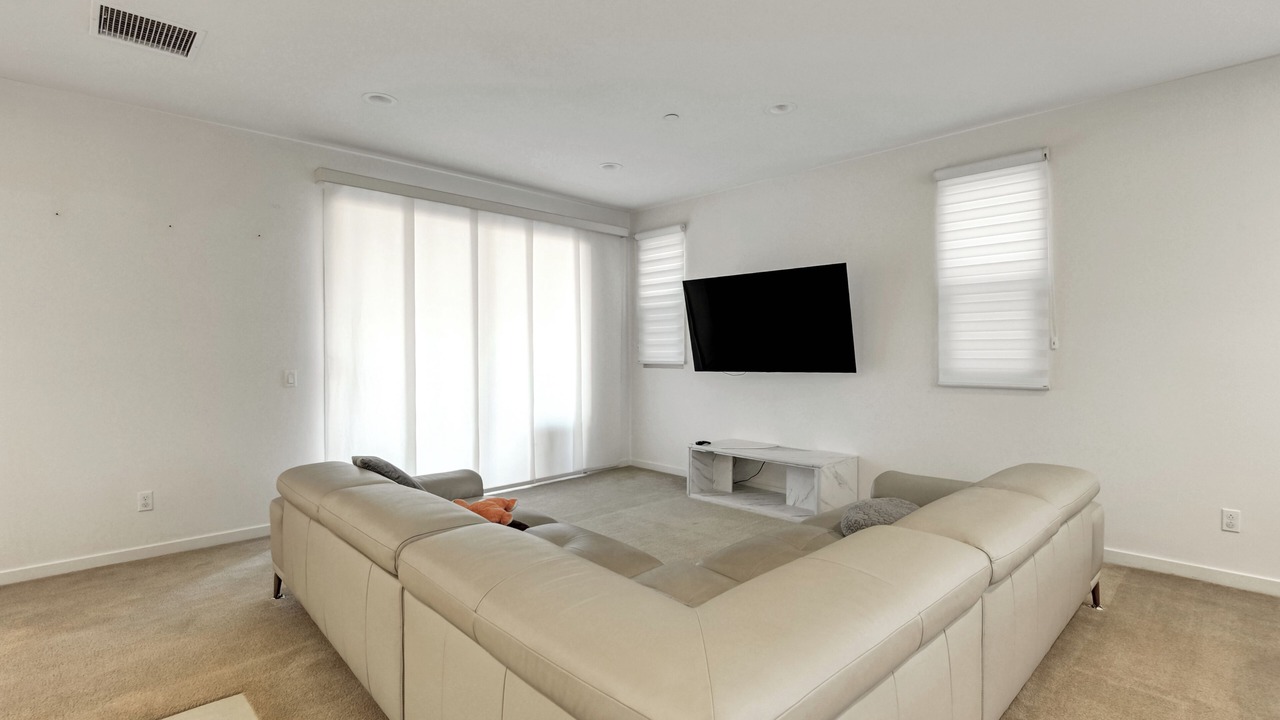 Photo of Livingroom in Irvine