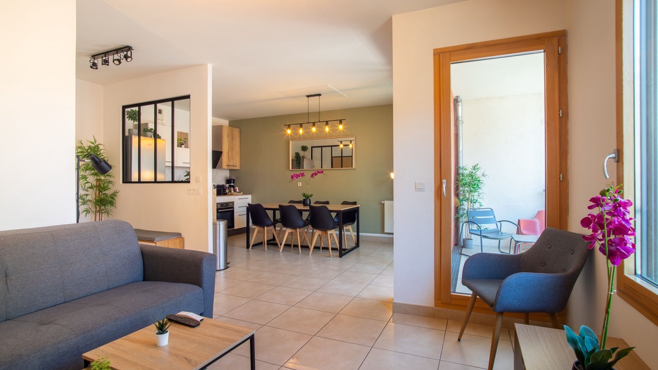 Photo of Livingroom in Bellevue - Le Mont - La Jomayere