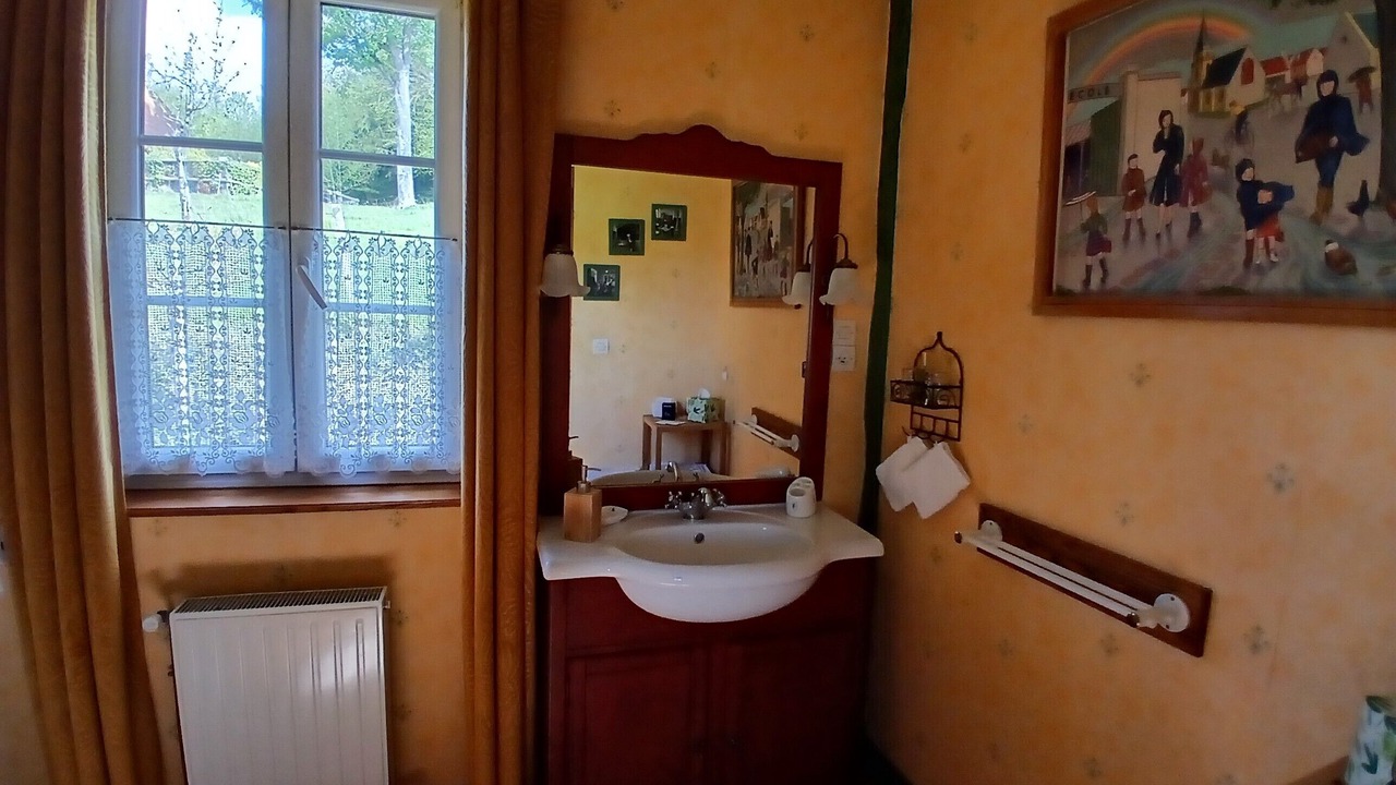 Photo of Bathroom in Courtonne-la-Meurdrac