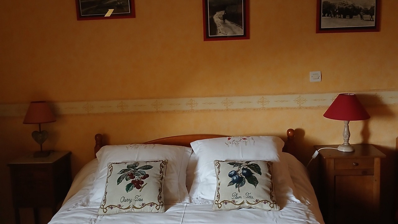 Photo of Bedroom in Courtonne-la-Meurdrac