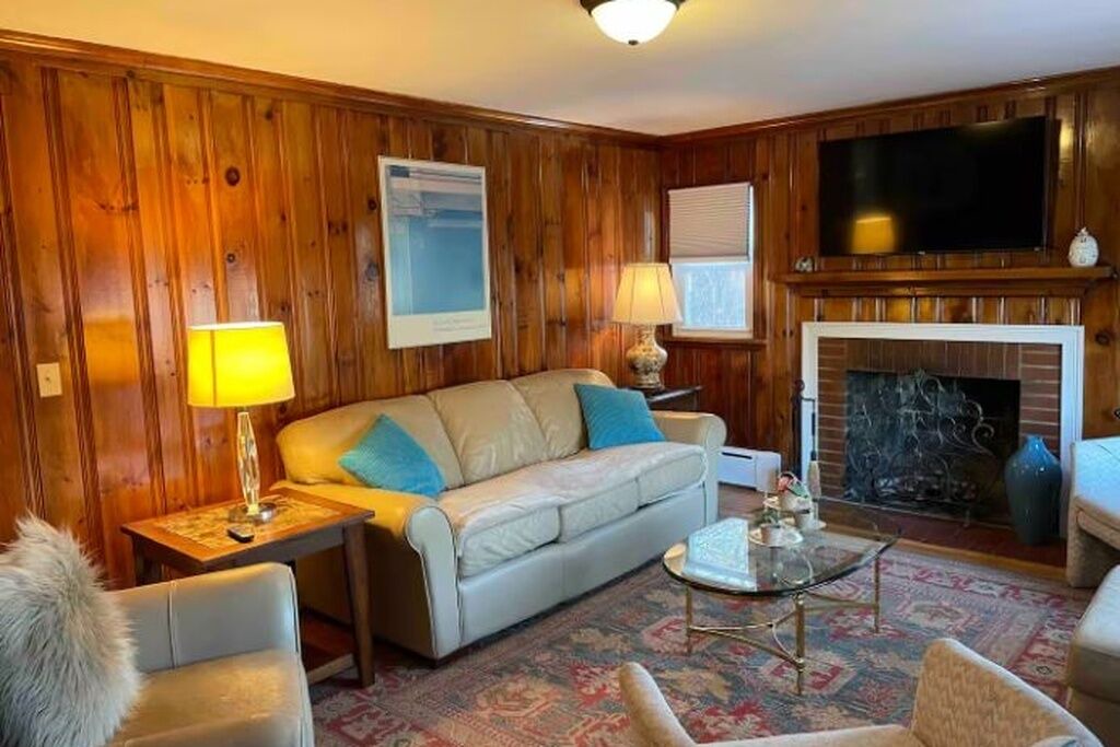 Photo of Livingroom in Maple Hill