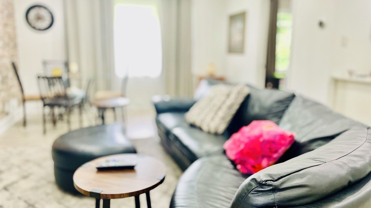 Photo of Livingroom in Etobicoke