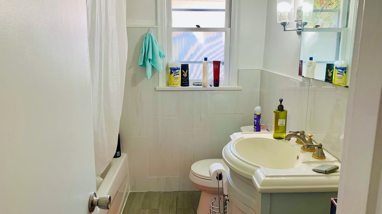 Photo of Bathroom in Etobicoke